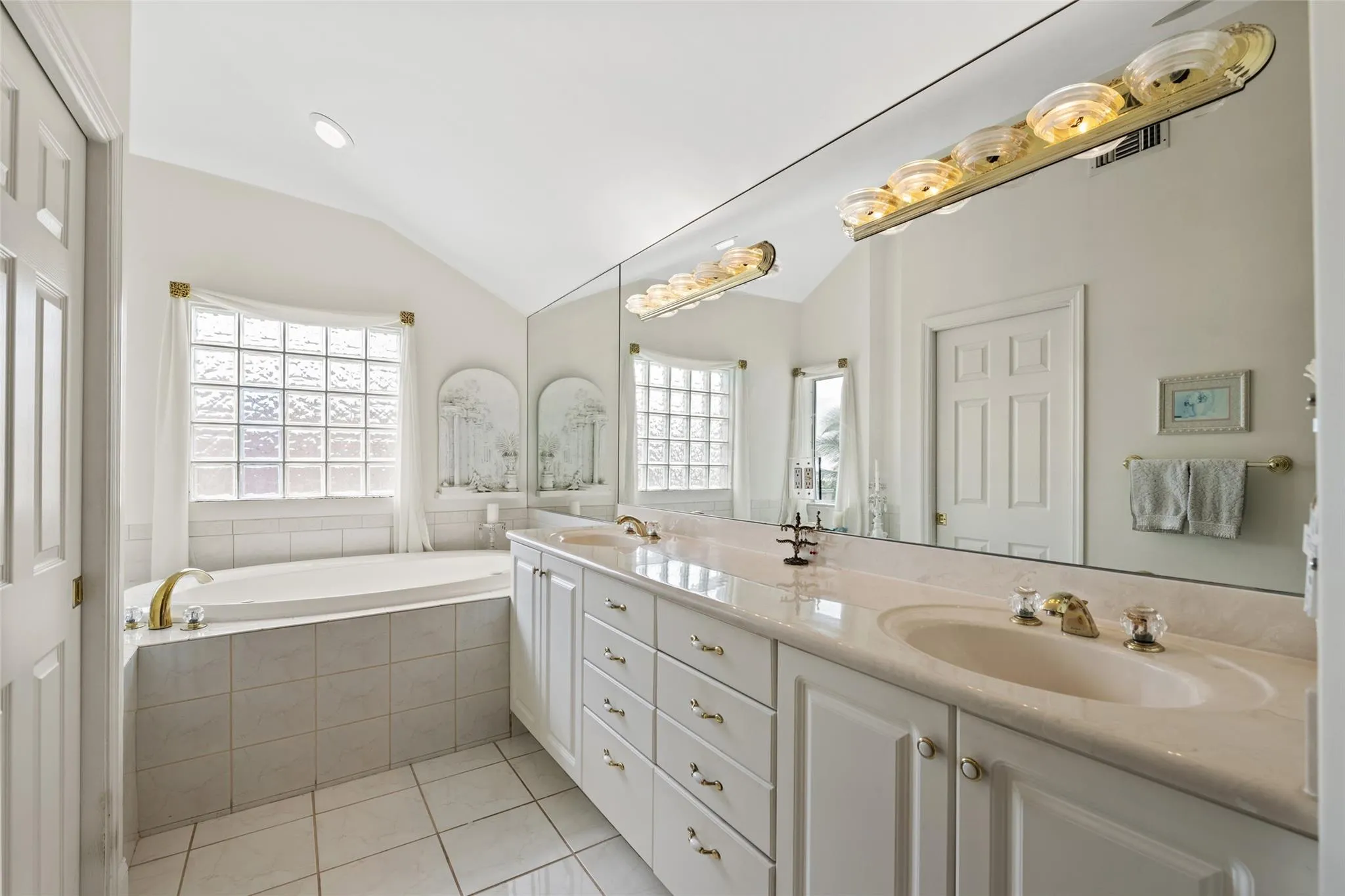 Picture of 1617 N Fort Laud Bch Blvd, Fort Lauderdale FL 33305