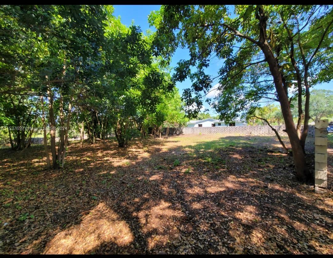 Picture of 7400 Sabal Dr, Miami Lakes FL 33014