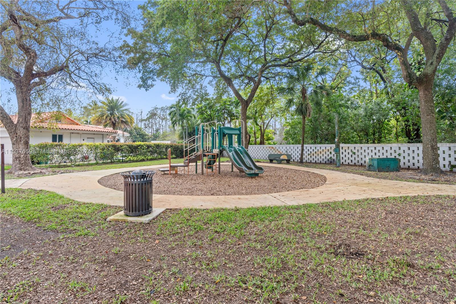 Picture of 7400 Sabal Dr, Miami Lakes FL 33014