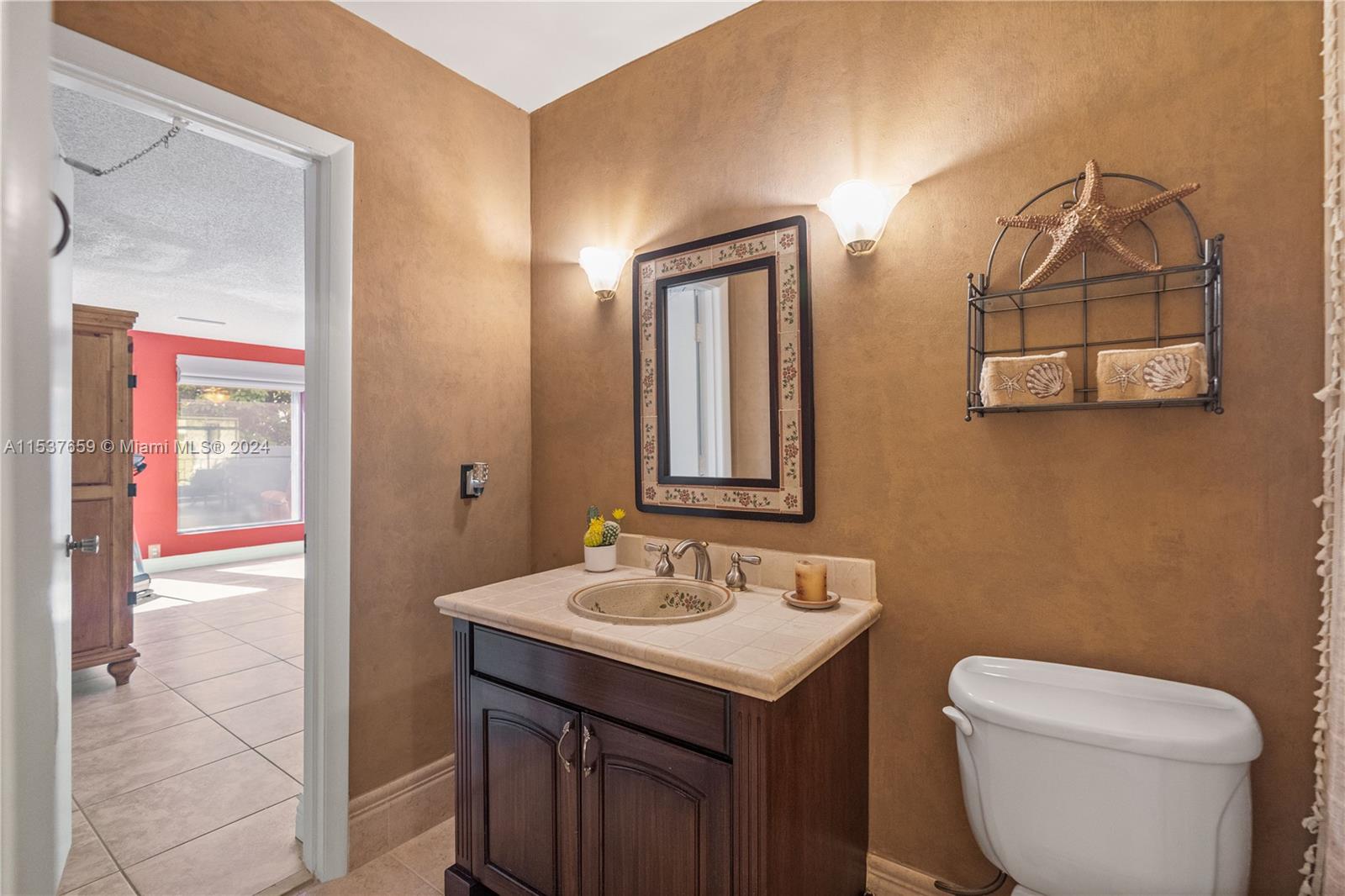 Picture of 7400 Sabal Dr, Miami Lakes FL 33014