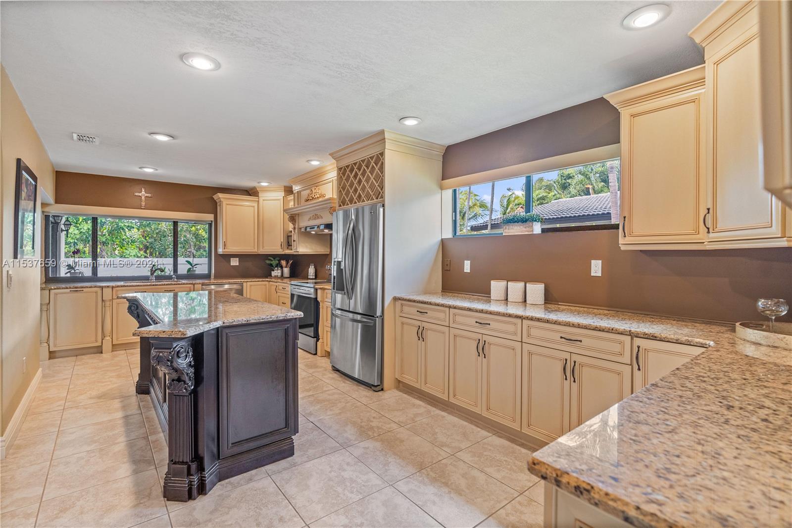 Picture of 7400 Sabal Dr, Miami Lakes FL 33014