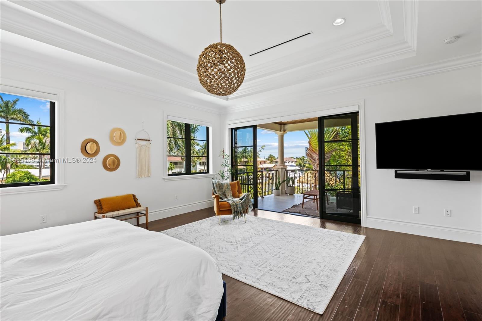 Picture of 631 Hibiscus Dr, Hallandale Beach FL 33009