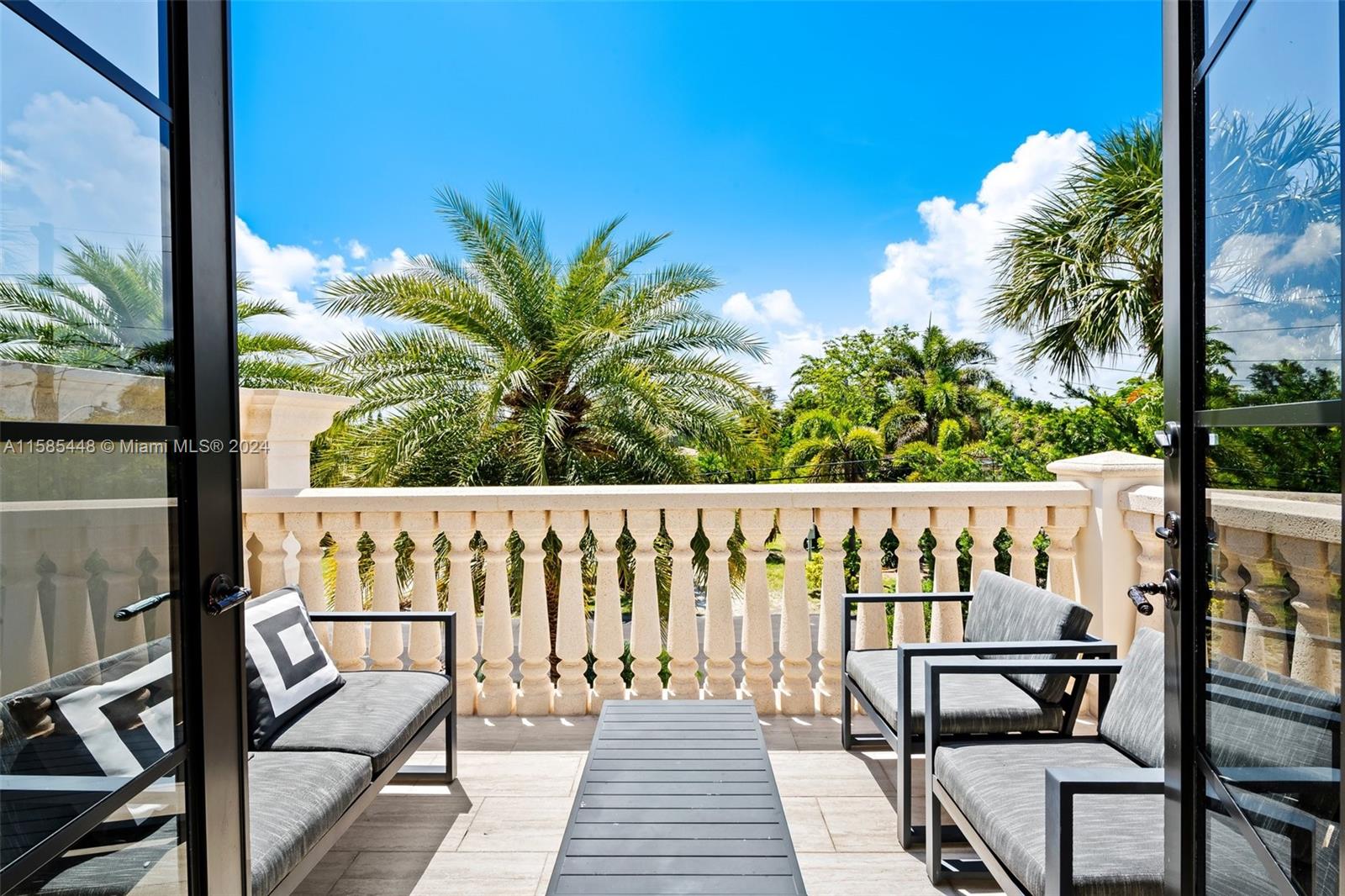 Picture of 631 Hibiscus Dr, Hallandale Beach FL 33009