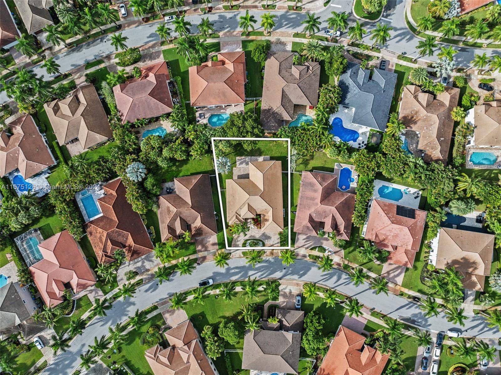 Picture of 1807 Victoria Pointe Cir, Weston FL 33327