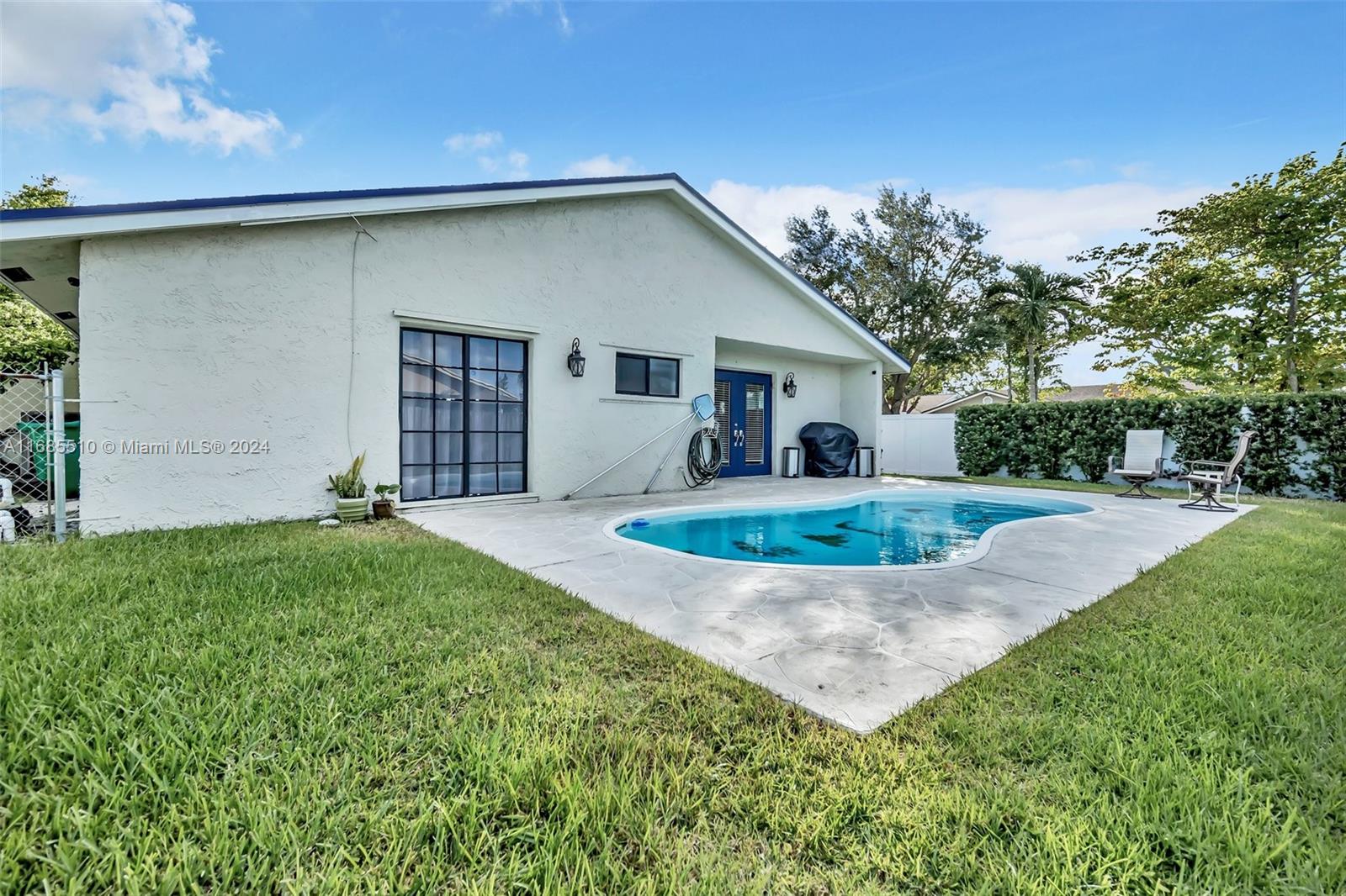 Picture of 10201 SW 16Th Pl, Davie FL 33324