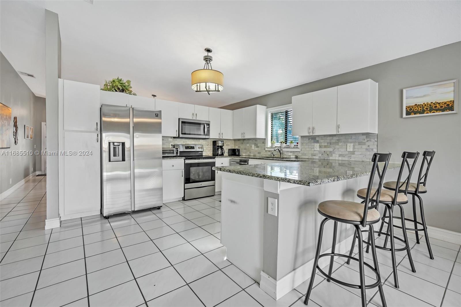 Picture of 10201 SW 16Th Pl, Davie FL 33324