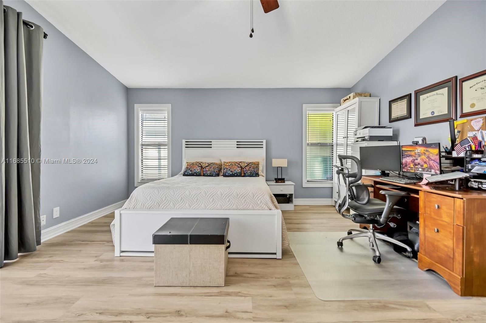 Picture of 10201 SW 16Th Pl, Davie FL 33324