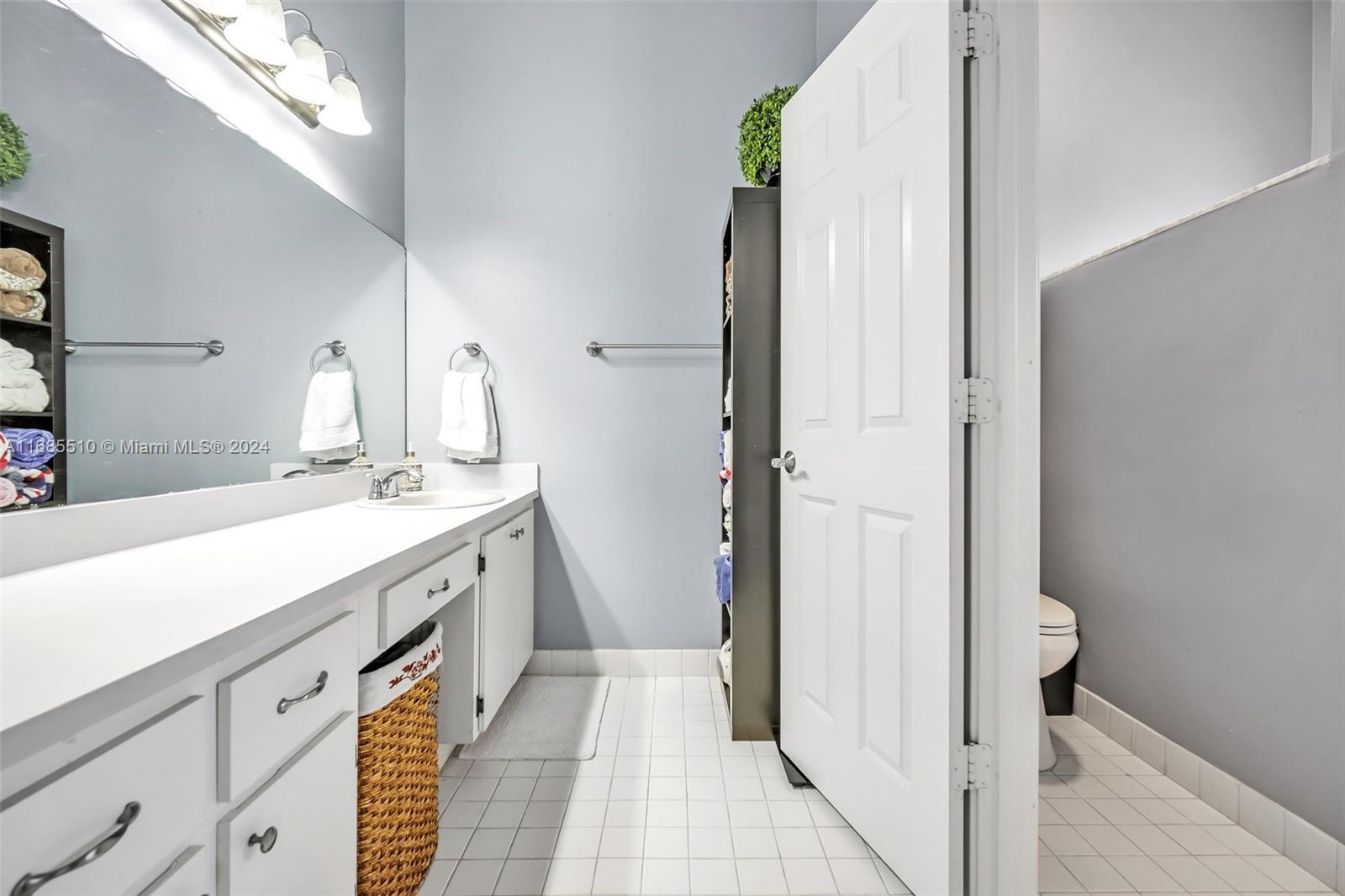 Picture of 10201 SW 16Th Pl, Davie FL 33324